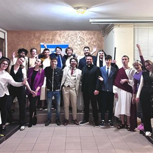 Mladi u Utrinama izveli predstavu "Suđenje Isusu"